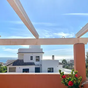 villa-with-swimming-pool-sea-view.1costadelsol.com/